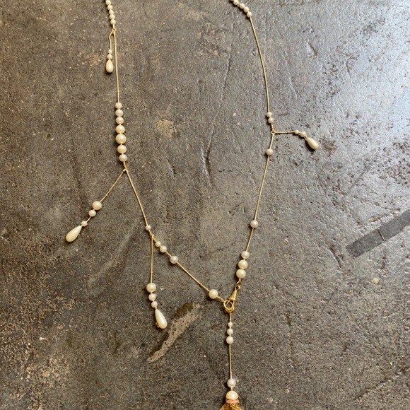 Vivienne Westwood Long High End Skattered Teardrop Pearl Necklace - Picture 4 of 10